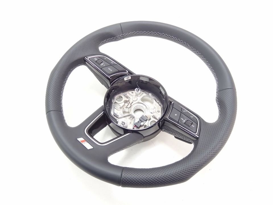 Audi A1 GB A3 Lenkrad Multifunktion Leder Lederlenkrad 82A419091