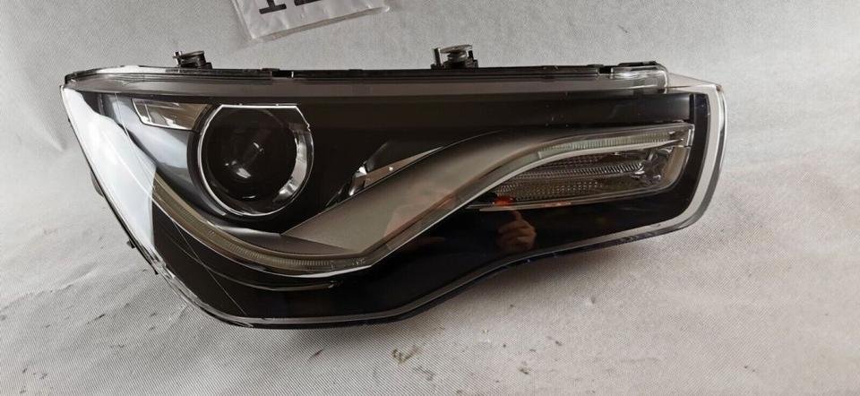 AUDI A1 XENON SCHEINWERFER RECHTS 8X0941006 FARO PHARE HEADLIGHT