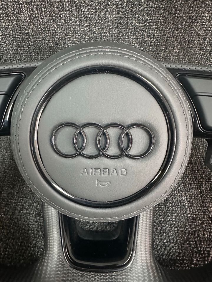 Audi A3 S3 RS3 8Y A4 S4 RS4 A5 S5 RS5 8W B9 Lenkrad Leder Carbon