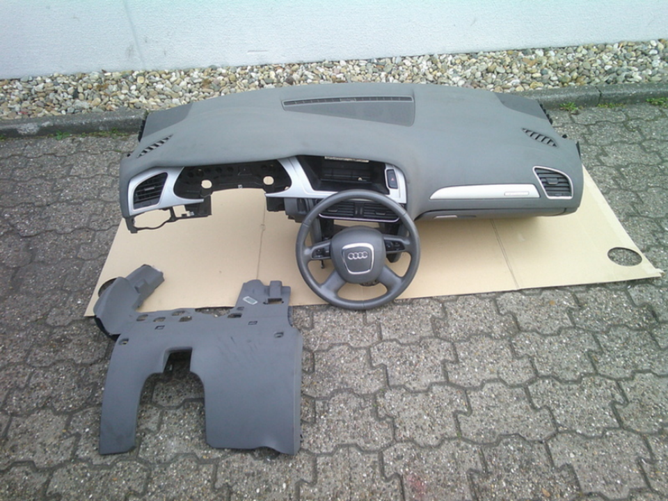 Audi A4 8K B8 Armaturenbrett komplett Lenkrad Abdeckung Dashboard