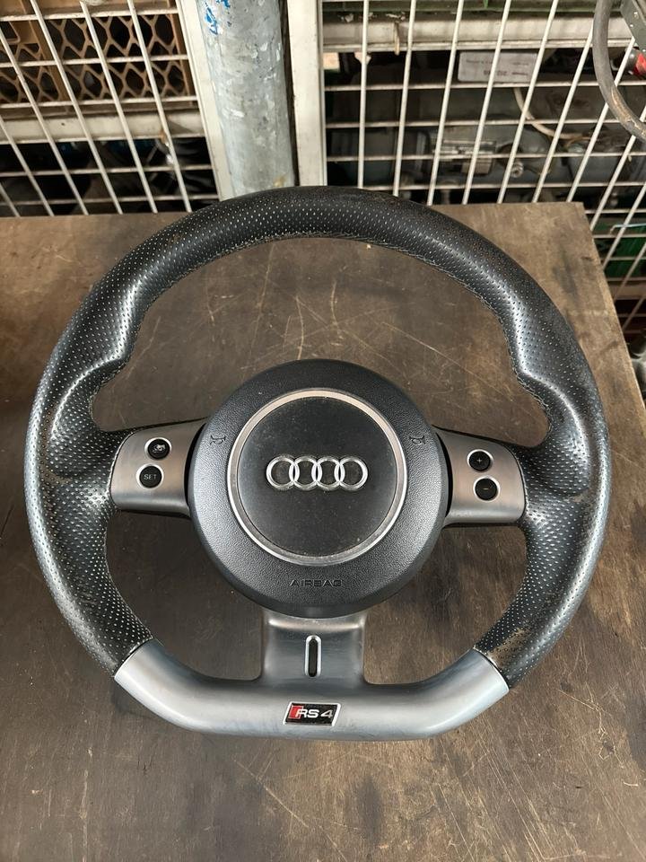 Audi A4 B7 RS4 Lenkrad abgeflacht Leder schwarz