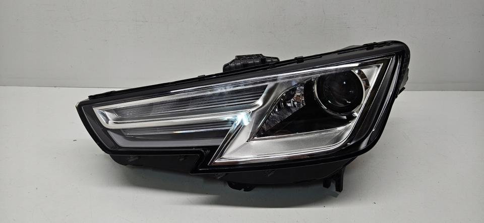 AUDI A4 B9 SCHEINWERFER LINKS XENON 8W0941005 HEADLIGHT