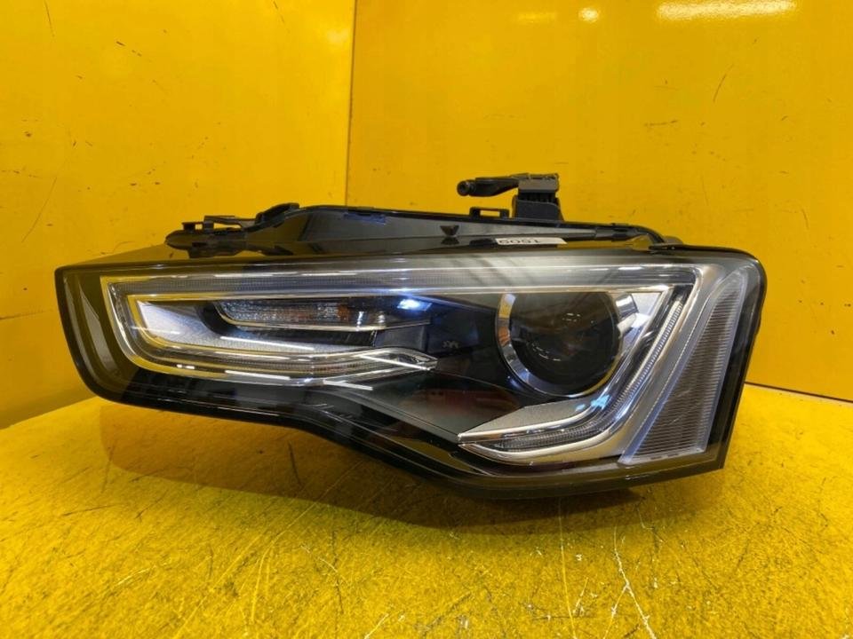 AUDI A5 Bi-Xenon Scheinwerfer Links 8W6 Phare Faro Top Headlight