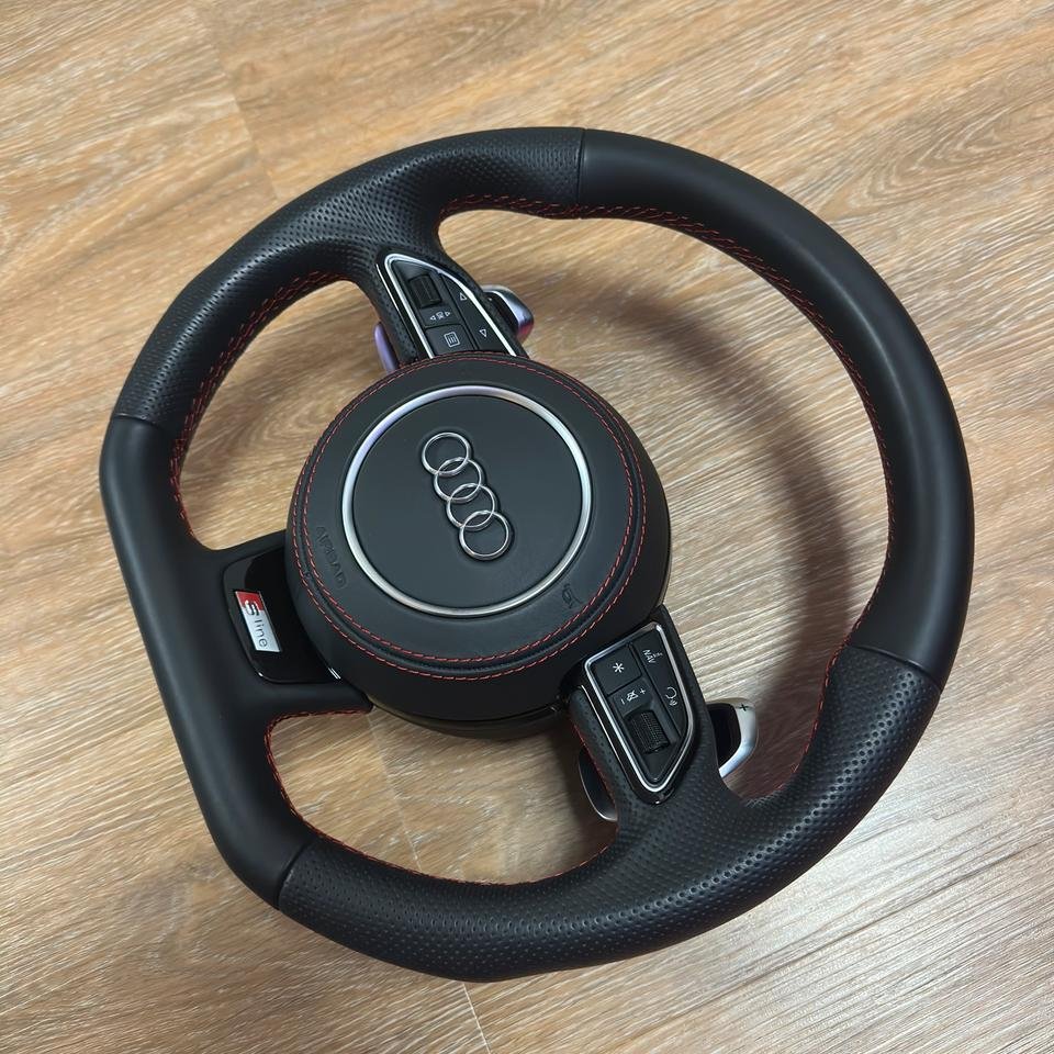 Audi A6 4G/C7 Lenkrad, belederter Airbag, RS Wippen, einbaufertig
