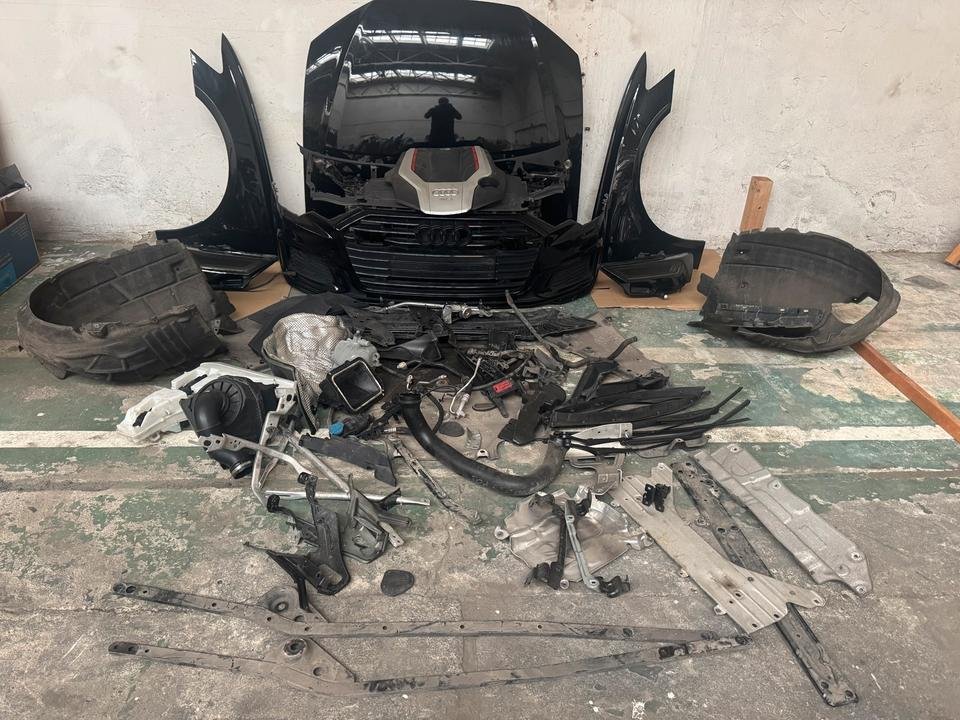 Audi A6 4K C8 LY9T Motorhaube Stoßstange Scheinwerfer Kühlerpa