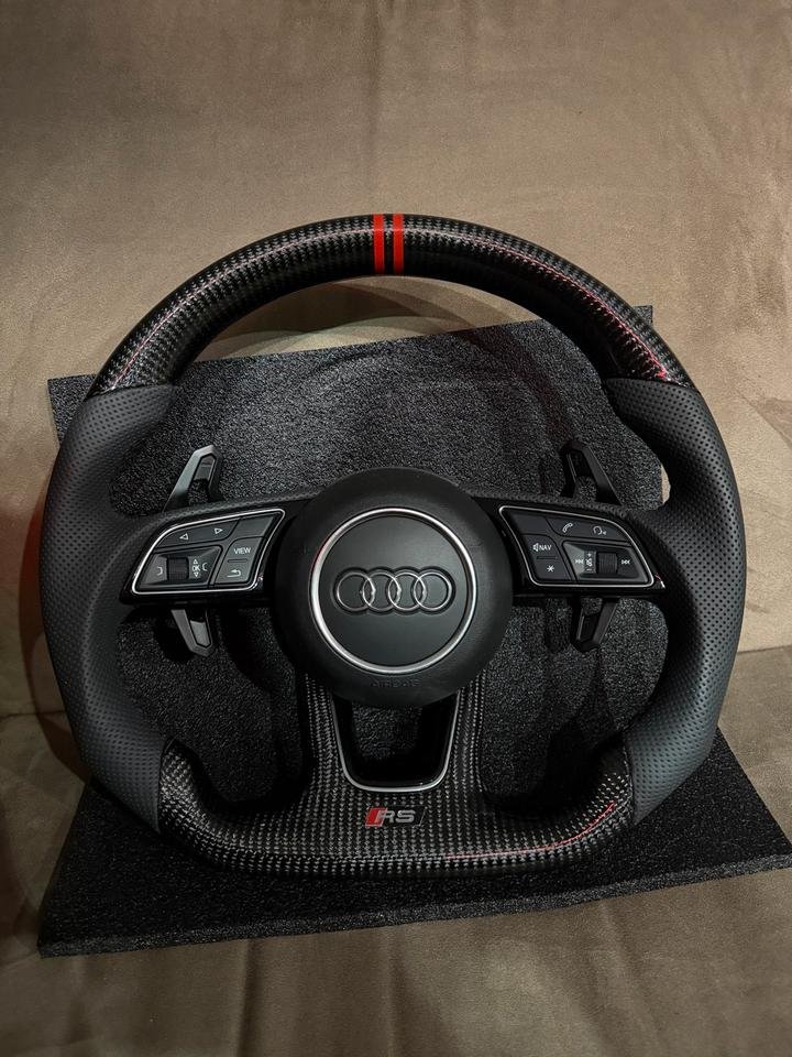 Audi Lenkrad /Carbon/ Urus schaltwippen