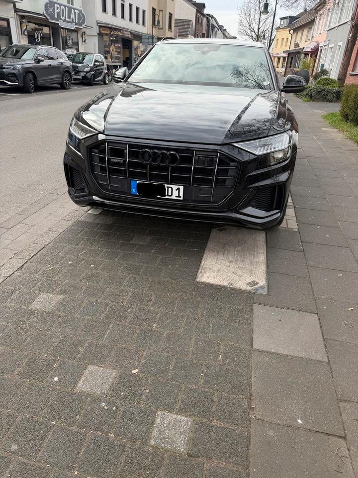 Audi Q8 sline Stoßstange bumper Front Body