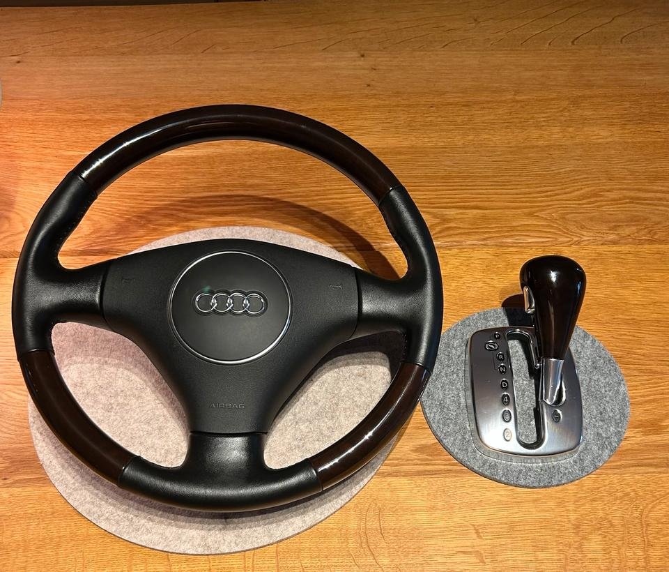 Audi R8 Original Lenkrad – Carbon / RS Style – Top Zustand