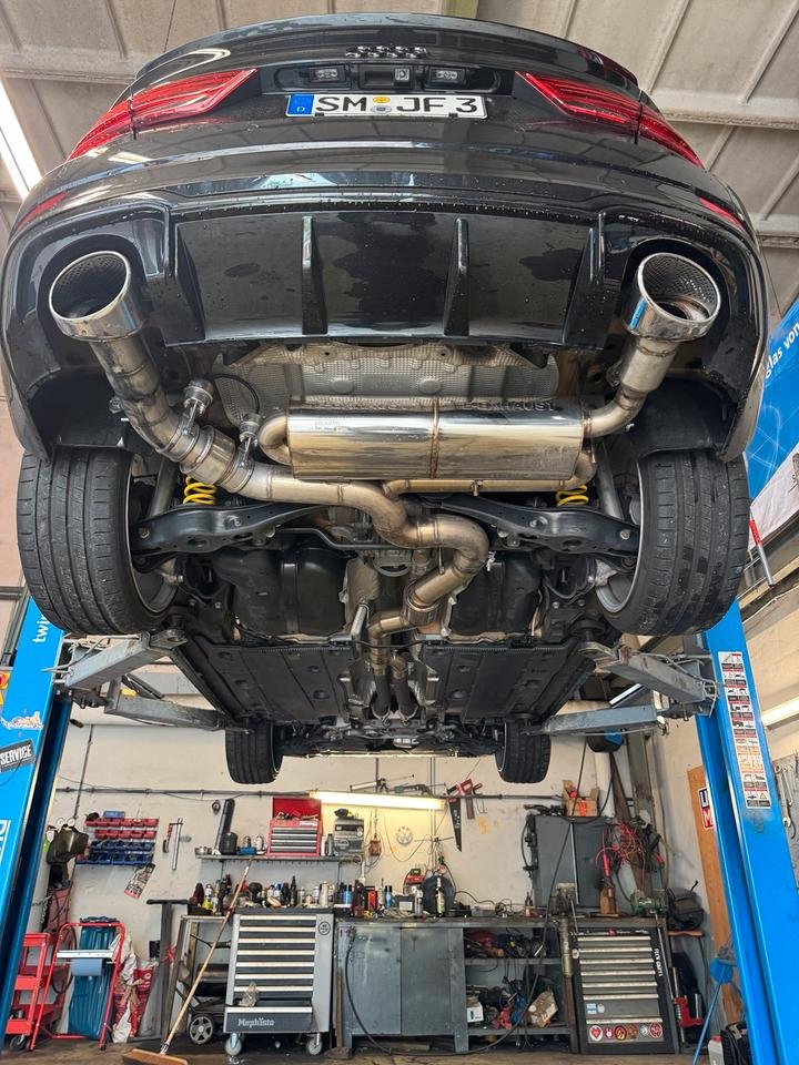 Audi Rs3 8V E-Exhaust Abgasanlage ( Audi TT RS 8s )