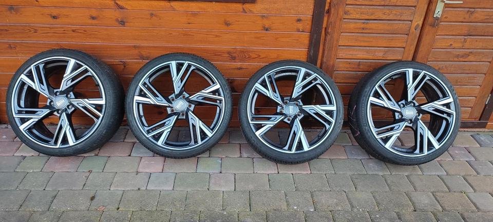 Audi RS5 Armaturenbrett Dashboard schwarz mit Head-Up Display