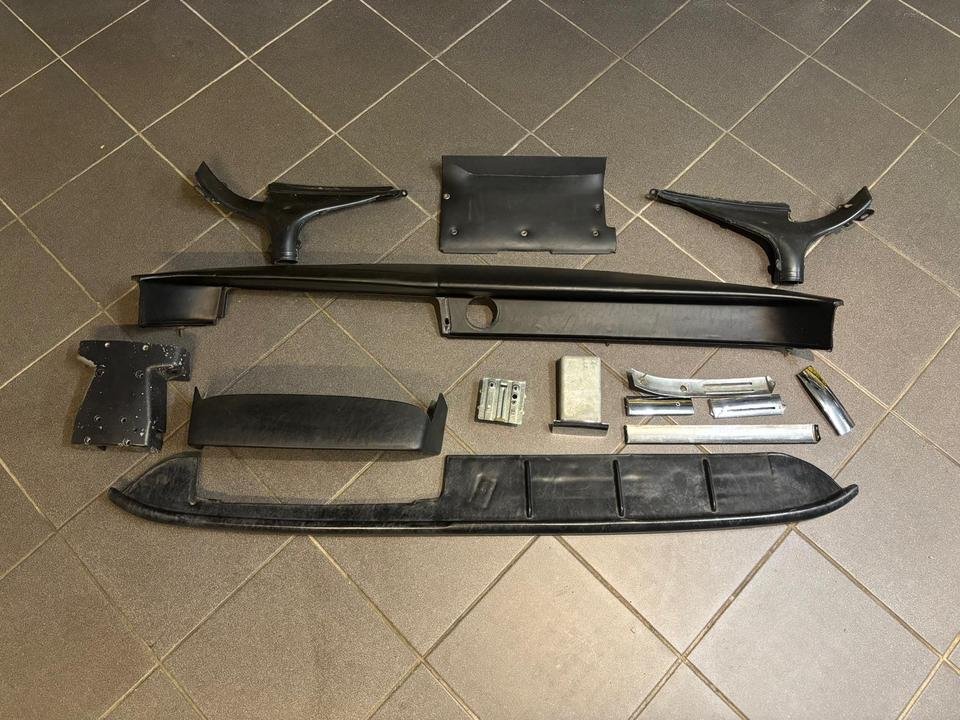 Audi RS5 Armaturenbrett Dashboard schwarz mit Head-Up Display