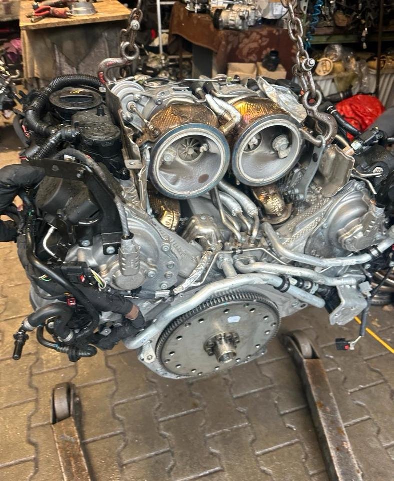 Audi RS6 4,0 TFSI DPJ Motor Triebwerk Engine
