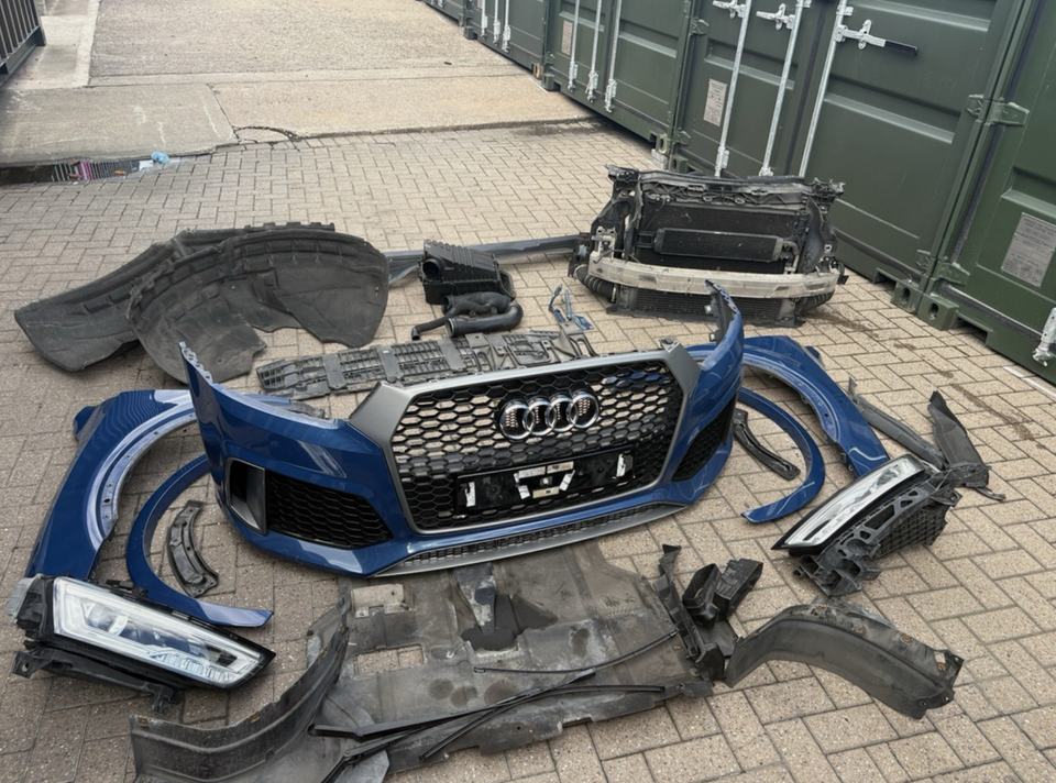 Audi RSQ3 Frontpaket Stoßstange Scheinwerfer Motorhaube Kotflügel