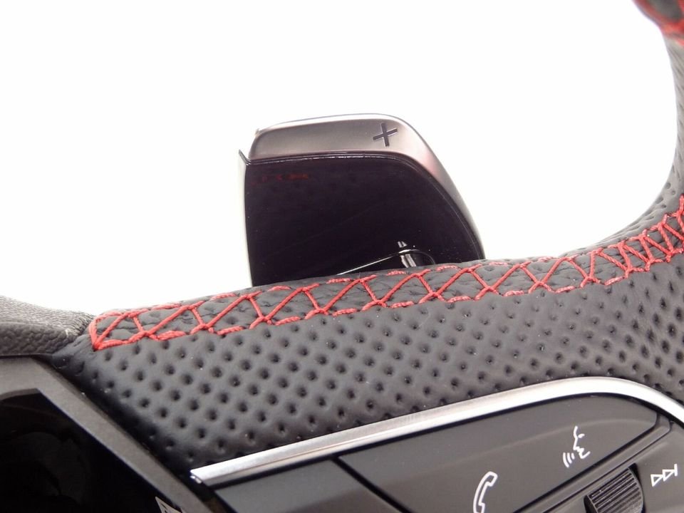 Audi RSQ8 Multifunktionslenkrad Sportlederlenkrad Lenkrad Leder