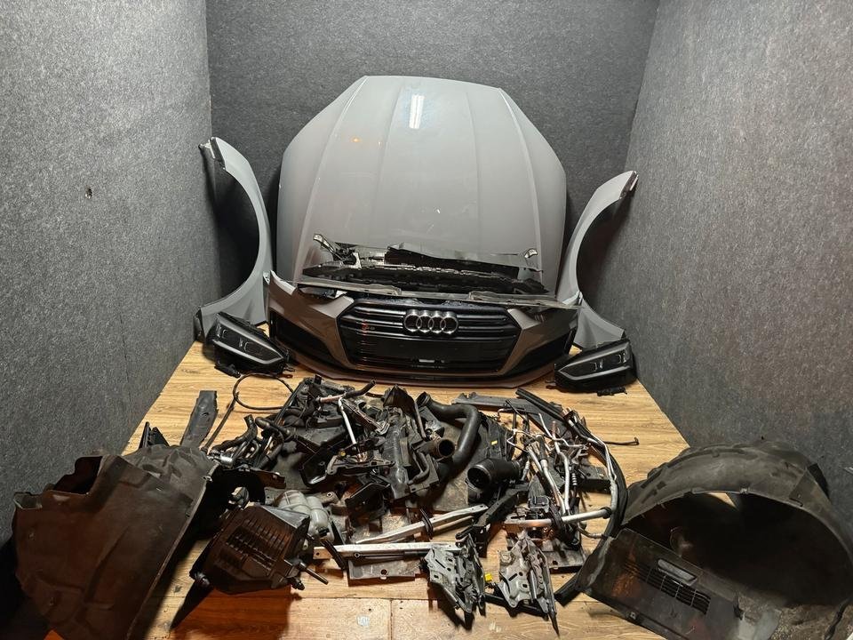 Audi S5 3.0tfsi 8W Motorhaube Stoßstange Scheinwerfer Kühlerpaket