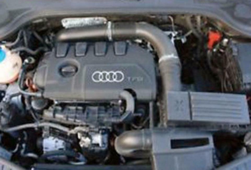 Audi TT 8J 2,0 TFSI Roadster Motor Engine 155KW 211PS CES CESA