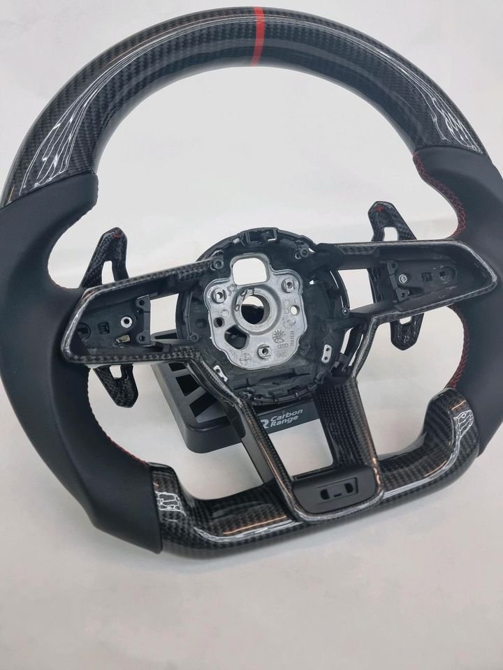 Audi TTRS 8S Carbon Performance Lenkrad