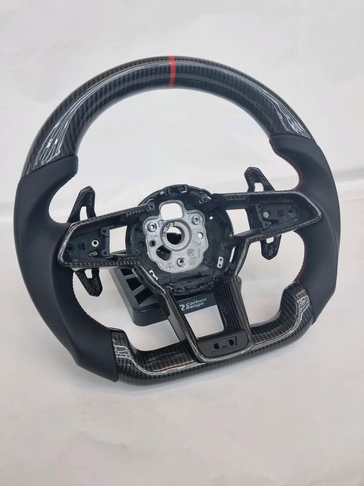 Audi TTRS 8S Carbon Performance Lenkrad
