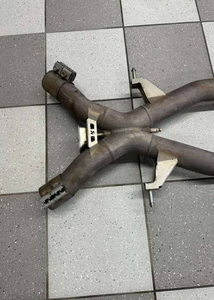 Auspuffanlage Abgasanlage Akrapovic Mercedes GLS63 X167 2019