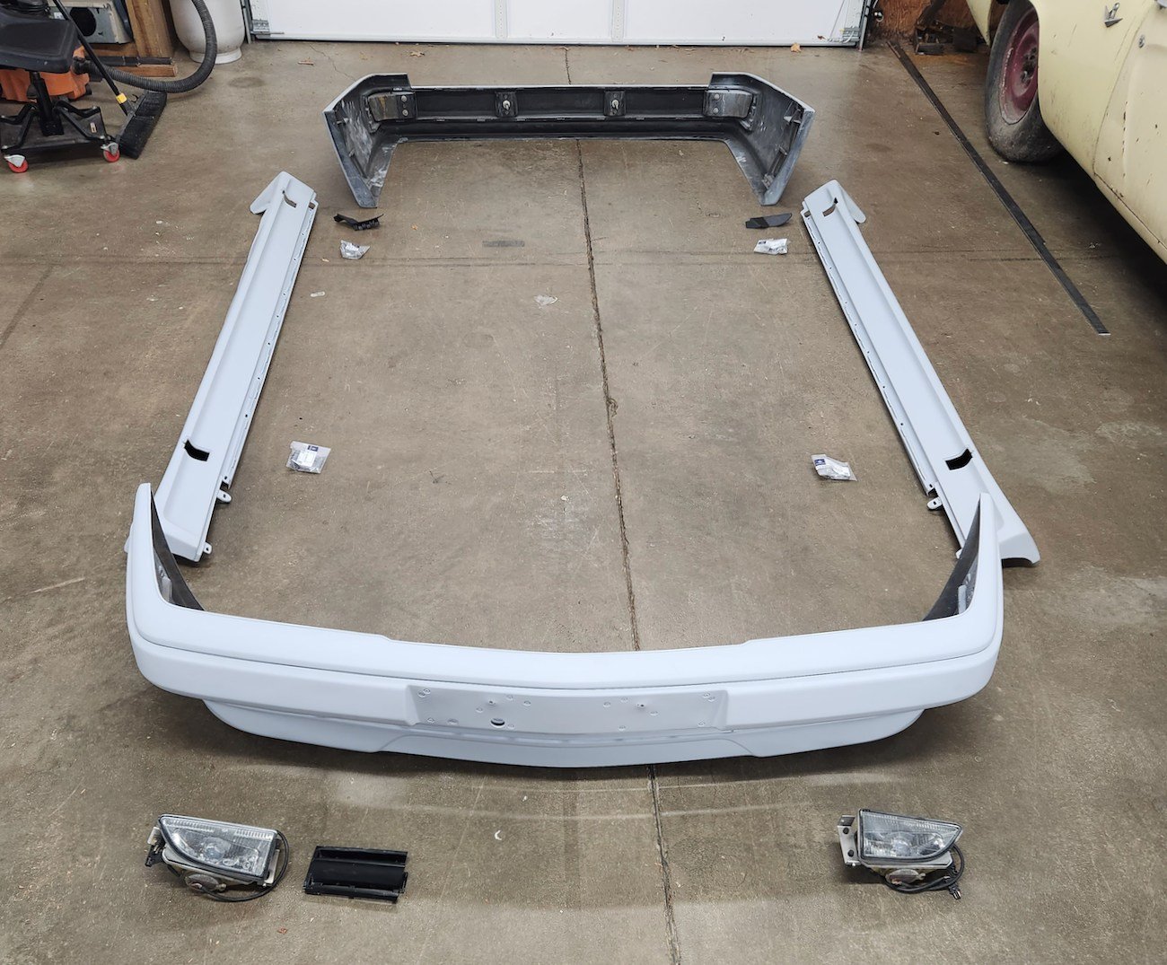 Authentic S124 AMG Gen 2 Wagon Full Body Kit