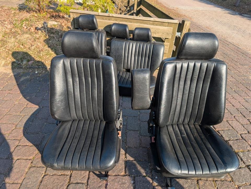 Autositze Mercedes S124 schwarz Kunstleder