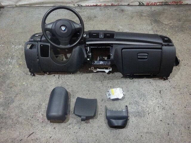 BMW 1er E81 E87 LCI Armaturenbrett Lenkrad Dashboard Cockpit
