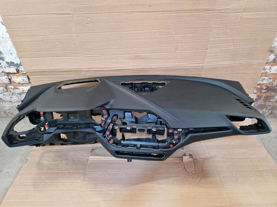 BMW F40 F44 Armaturenbrett I-Tafel Dashboard Head Up blaue Naht