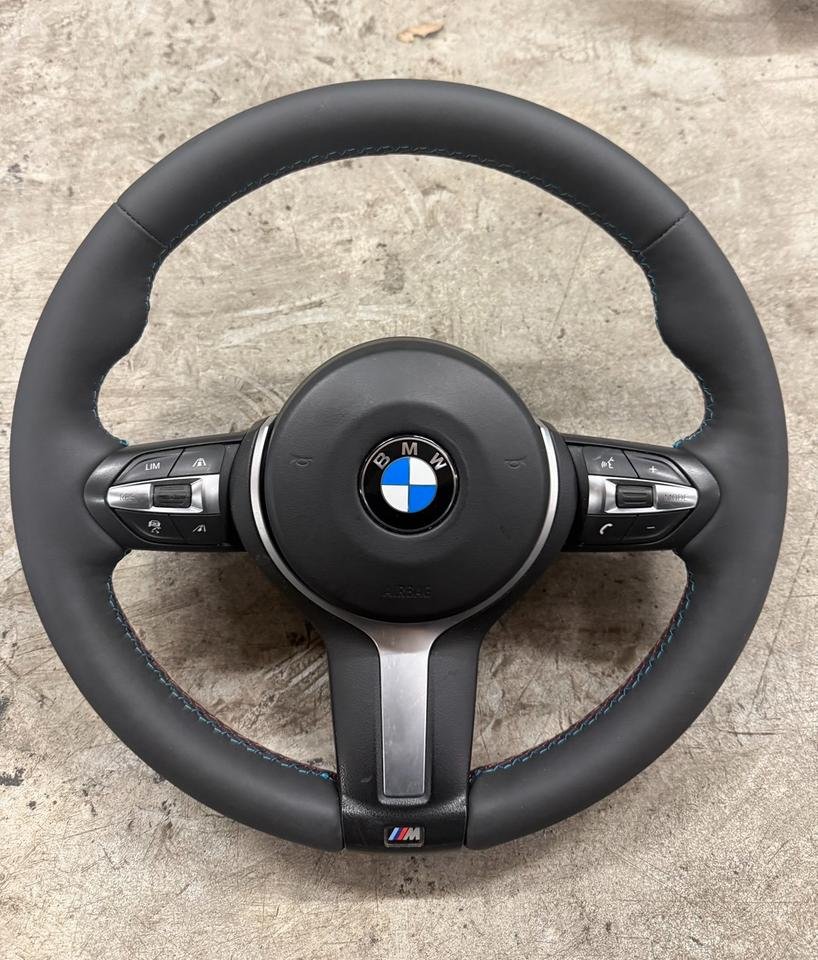 BMW M Lenkrad X5 X6 F15 F16 Vibration ACC Beheizbar Neu Bezogen