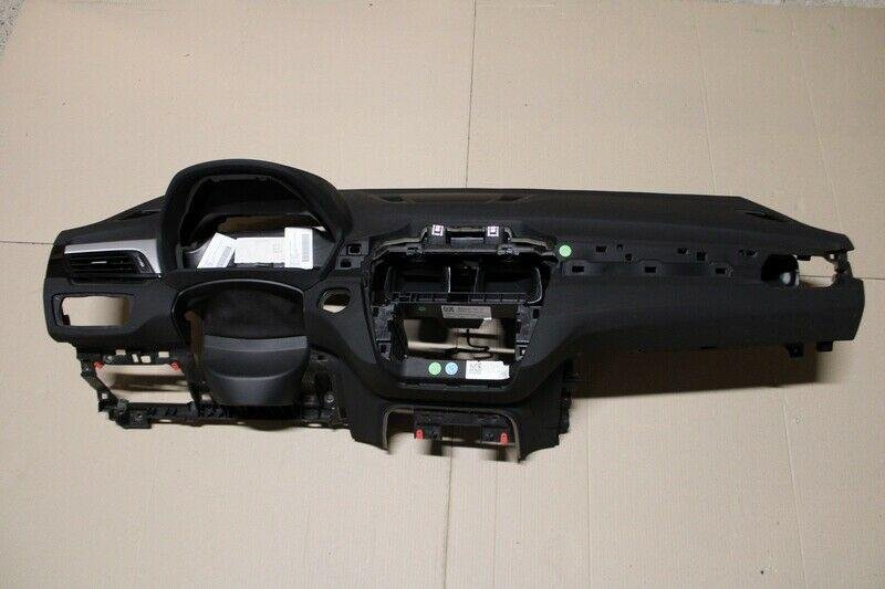 BMW X1 F48 Dashboard Instrumententafel HUD Armaturenbrett 9332740
