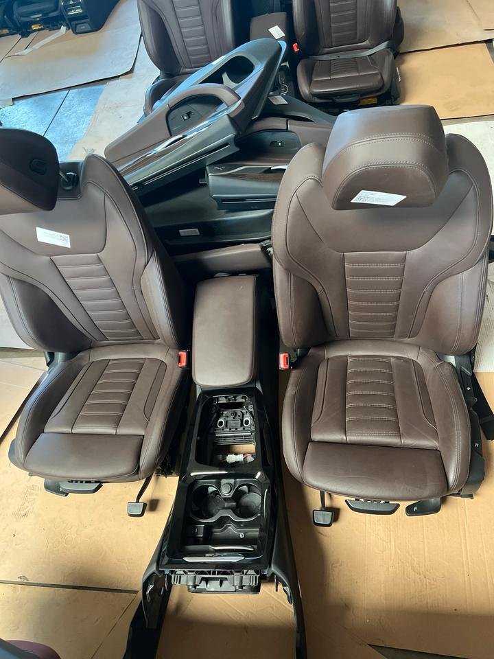 BMW X3 X4 G01 G02 Autositze und Türverkleidung