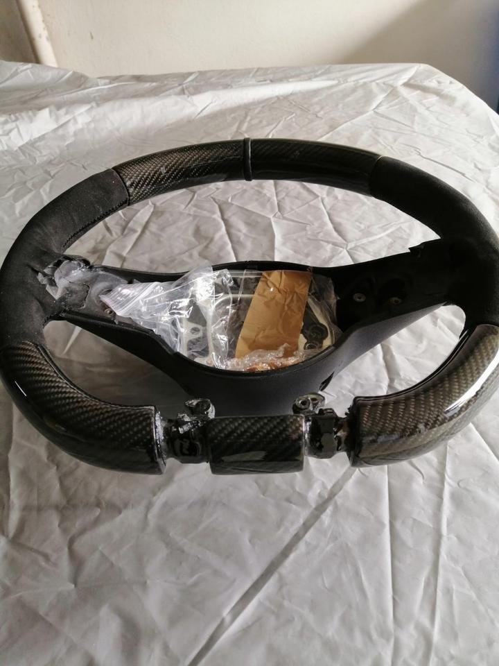 Carbon-Lenkrad für Mercedes-Benz G63 bis Baujahr 2024