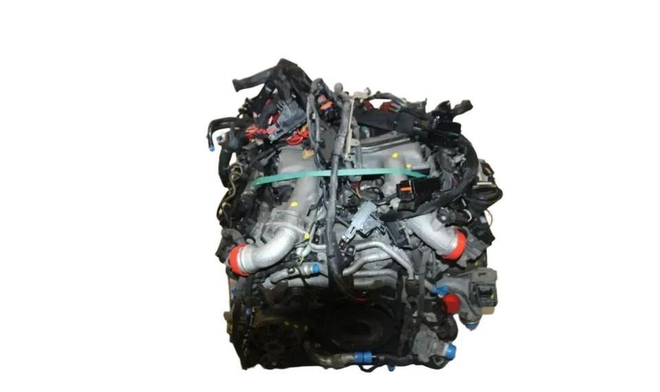 Engine Motor 057100031M VW Audi 4.2 TDI CTEC