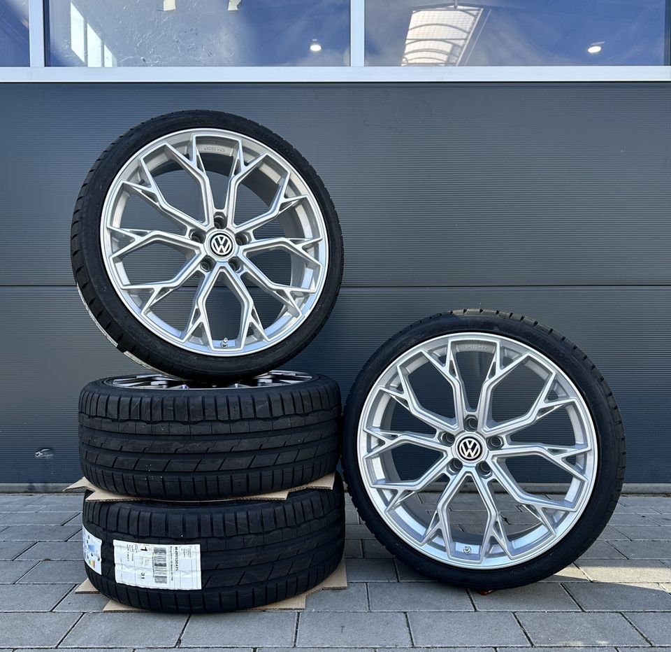 FF Wheels FF02 18 Zoll Sommerräder für VW Golf 5 6 7 8 Sommerreifen GTI GTD GTE Passat Scirocco EOS Jetta CC eGolf Audi A3 S3 A4 B6 B7 8P 8V GY Felgen Reifen Räder schwarz NEU...