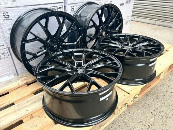 Für ⭐ VW ⭐ Arteon ID.4 Pro GTX Pure ID.5 Pro GTX ID.7 ProS Tiguan 5N CT Touareg CR ⭐ Toyota ⭐ Supra 20 Zoll Alufelgen für CS Wheels US1 Schwarz Glanz 9,0x20 ET30 5x112 5/112 9J