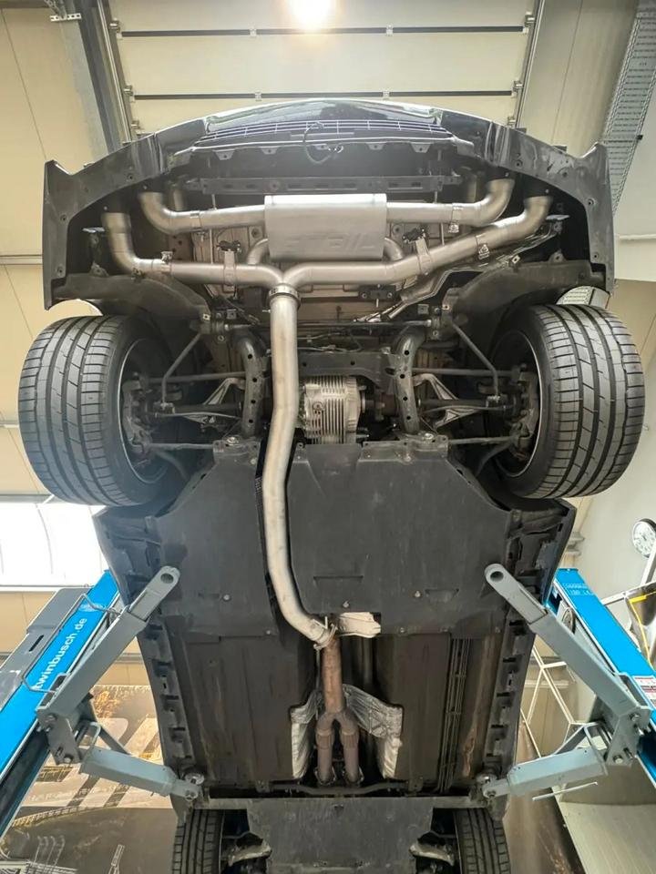 GRAIL Exhaust Audi R8 V10