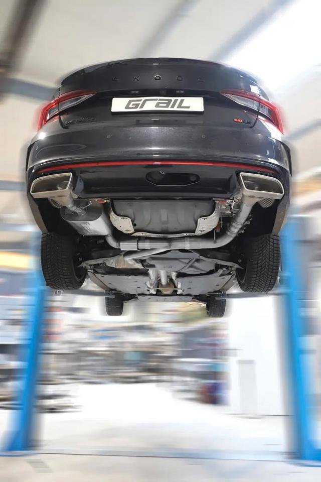 GRAIL Exhaust Audi TT RS 8S Coupe