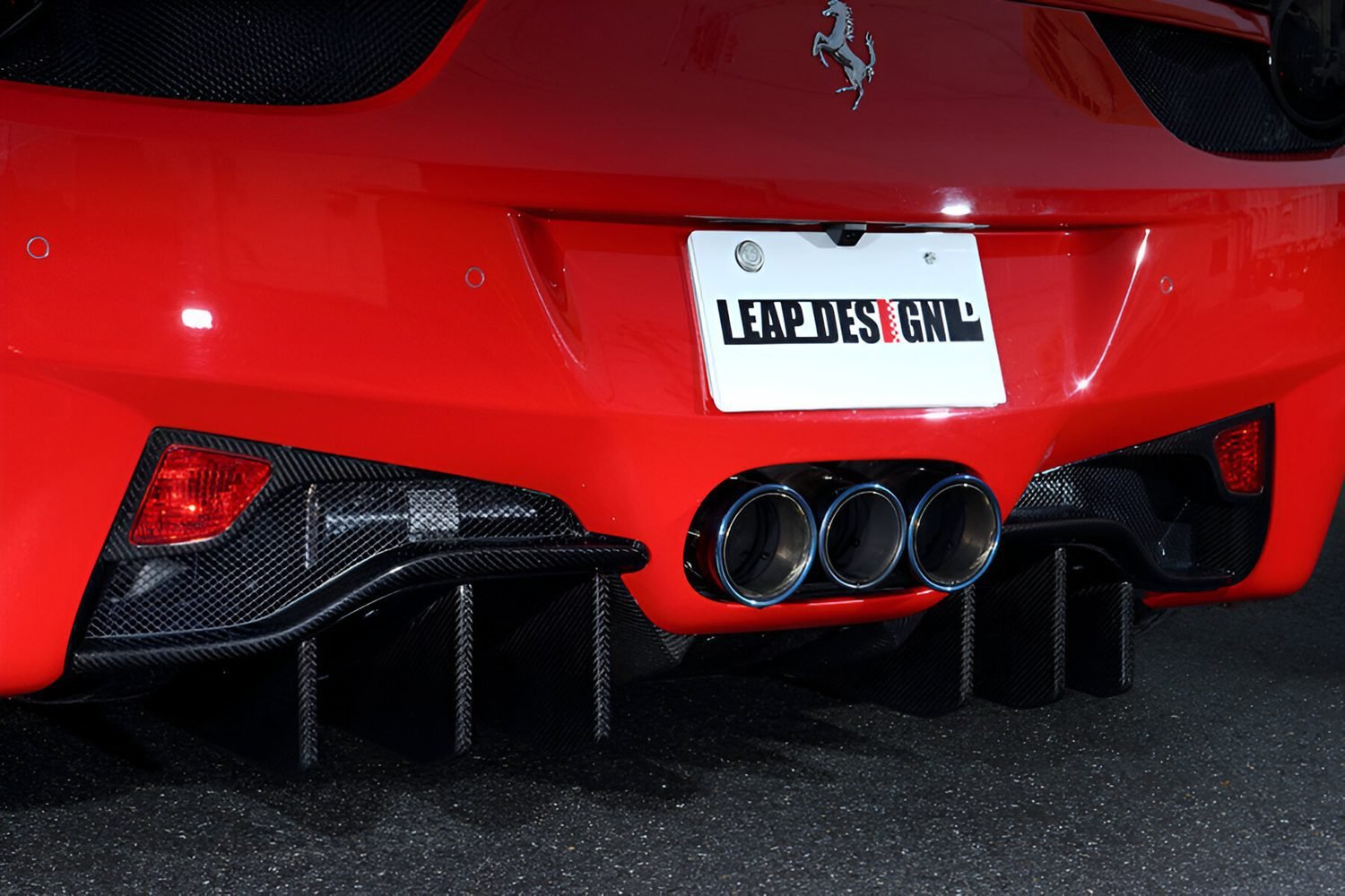 LEAP DESIGN Carbon Rear Fog Cover for Ferrari 458 Italia