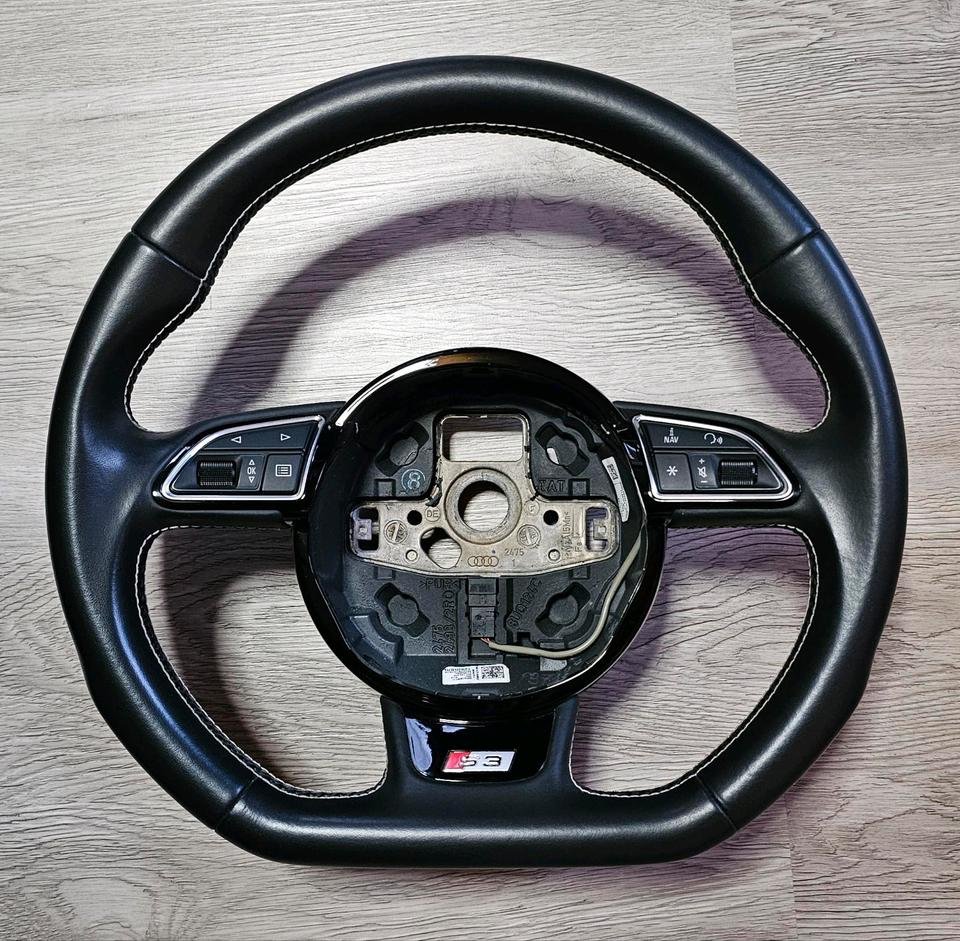 Lenkrad Audi S3 8V Vor-Facelift