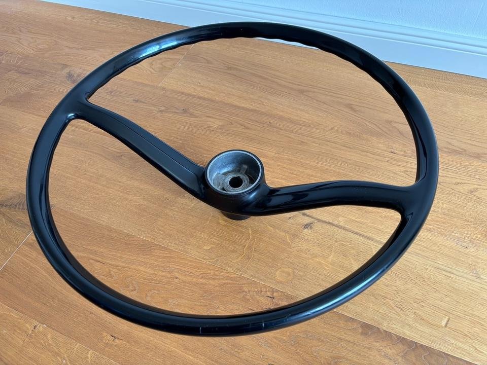 Lenkrad Mercedes-Benz LKW 1113 911