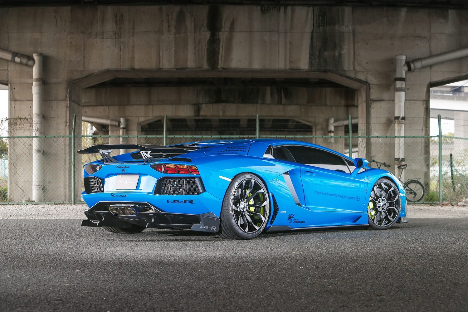 Liberty Walk LB★PERFORMANCE Type-II Ver. 2 Rear Diffuser for LP700-4 Lamborghini Aventador