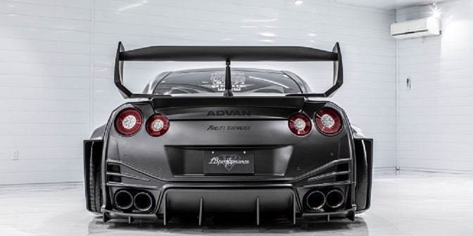 Liberty Walk LB-Silhouette WORKS GT 35GT-RR Rear Diffuser for R35 Nissan GT-R
