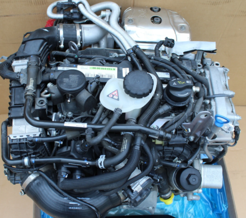 Mercedes A CLA GLA 45 AMG Motor 133980 Engine Moteur 133.980 NEU!