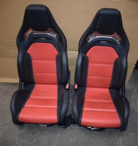 Mercedes-AMG Performance front seats