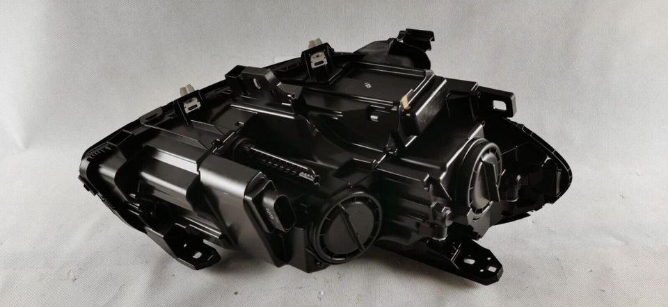 MERCEDES B 246 FACELIFT SCHEINWERFER LINKS HEADLIGHT A2468205361