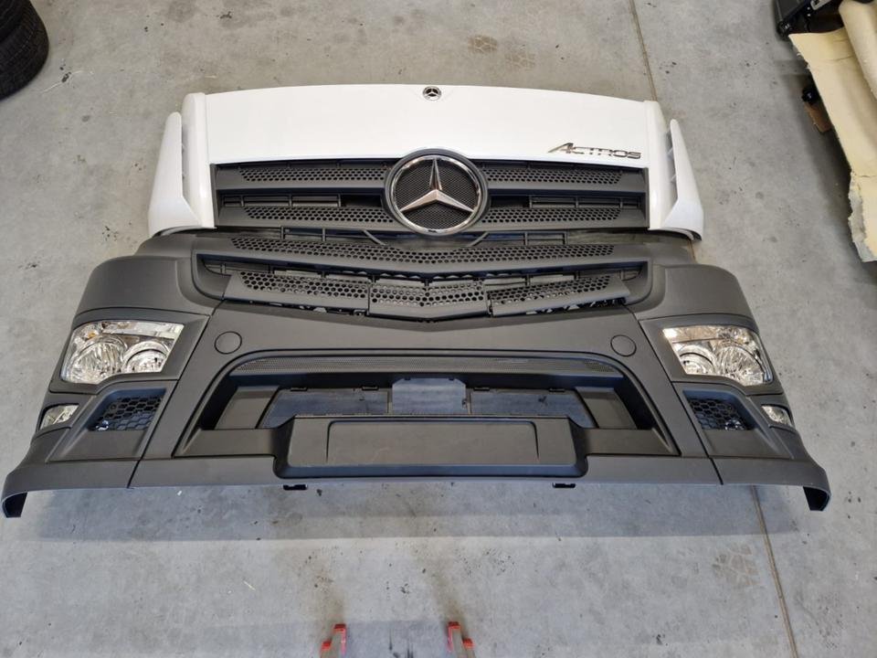 Mercedes-Benz ACTROS MP4 ANTOS AROX Motorhaube Stoßstange Grill