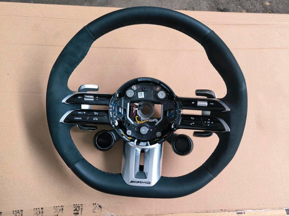 Mercedes Benz AMG Lenkrad Alcantara 2024