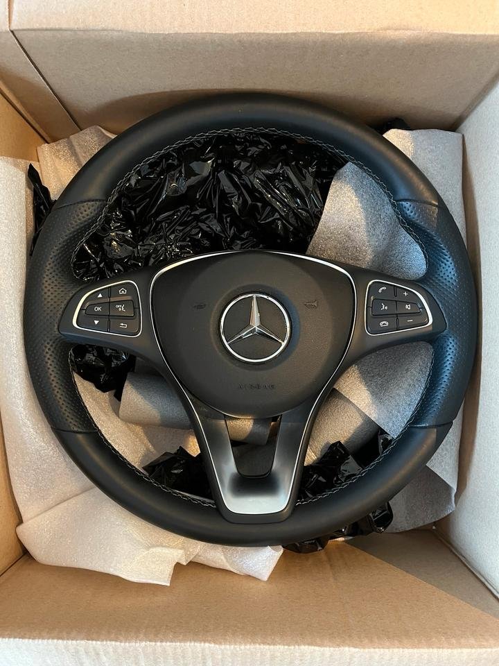 Mercedes Benz AMG Line Lenkrad Marco Polo