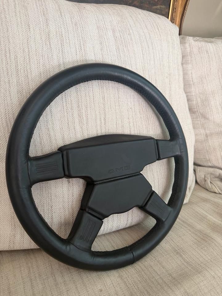 Mercedes Benz AMG MOMO Lenkrad mit Boss W201 W123 W124 W126