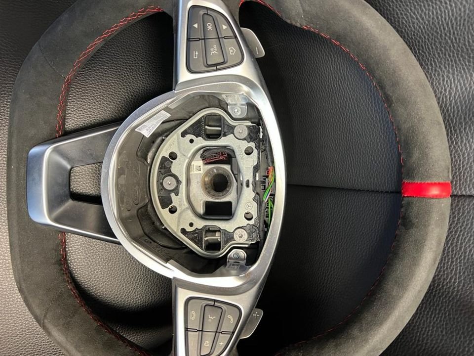 Mercedes Benz E-Klasse W238/W213 Lenkrad Alcantara A0004606600