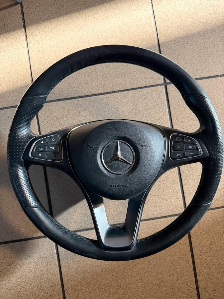 Mercedes Benz GLE (W166) Lenkrad